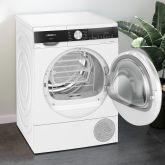 Siemens WQ45G2D2GB  9kg Heat Pump Tumble Dryer - White