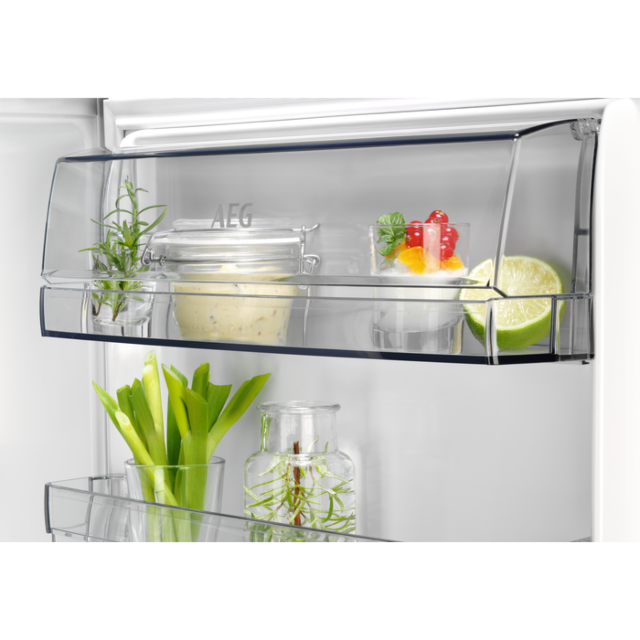 AEG SKB582F1AF 59.6cm Built In Fridge - White