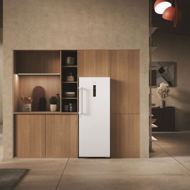 Haier H4F226WEH1K Tall Freezer, E Energy, Total No Frost, White, 4 Drawers, H 1535 x W598 x D 737