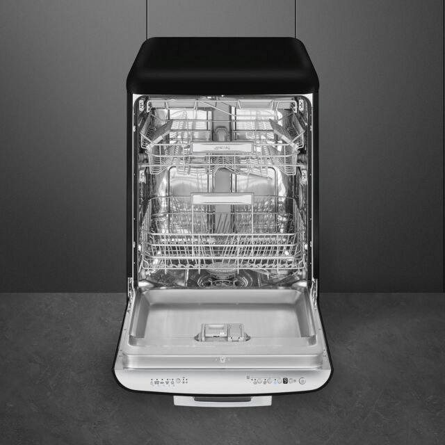 Smeg DFFABBL 60cm 50s style Freestanding Dishwasher Black