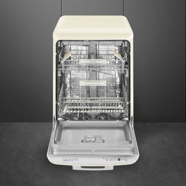 Smeg DFFABCR 60cm 50s style Freestanding Dishwasher Cream