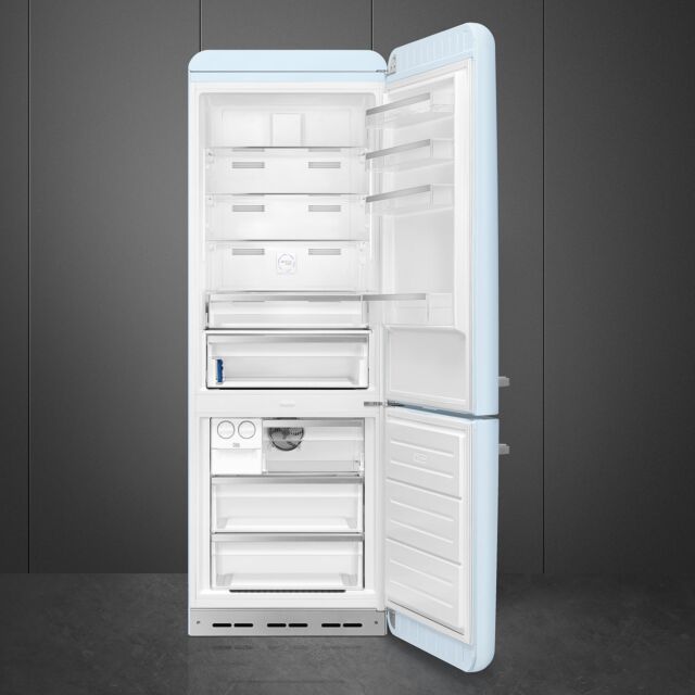 Smeg FAB38RPB5 70Cm Retro Style Fridge Freezer
